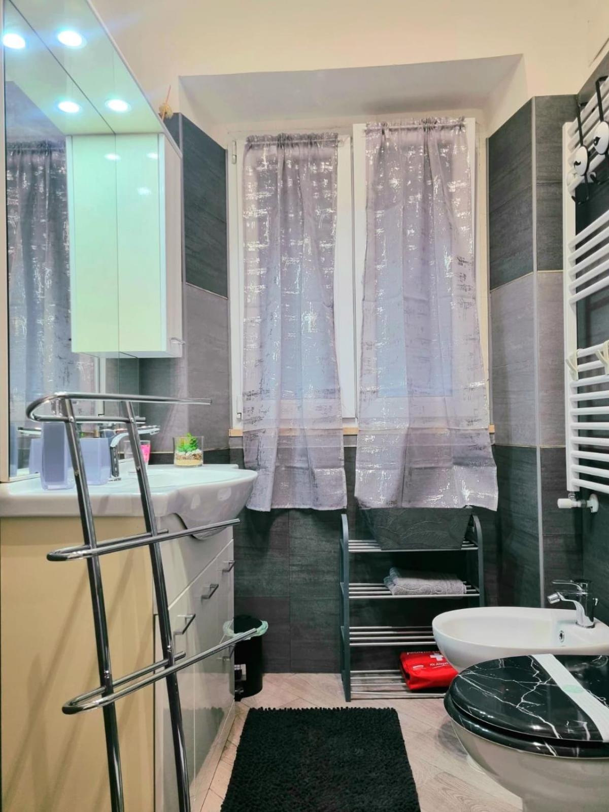 Cmhouselove Roma Alessandrino Vicino Metro C Екстериор снимка